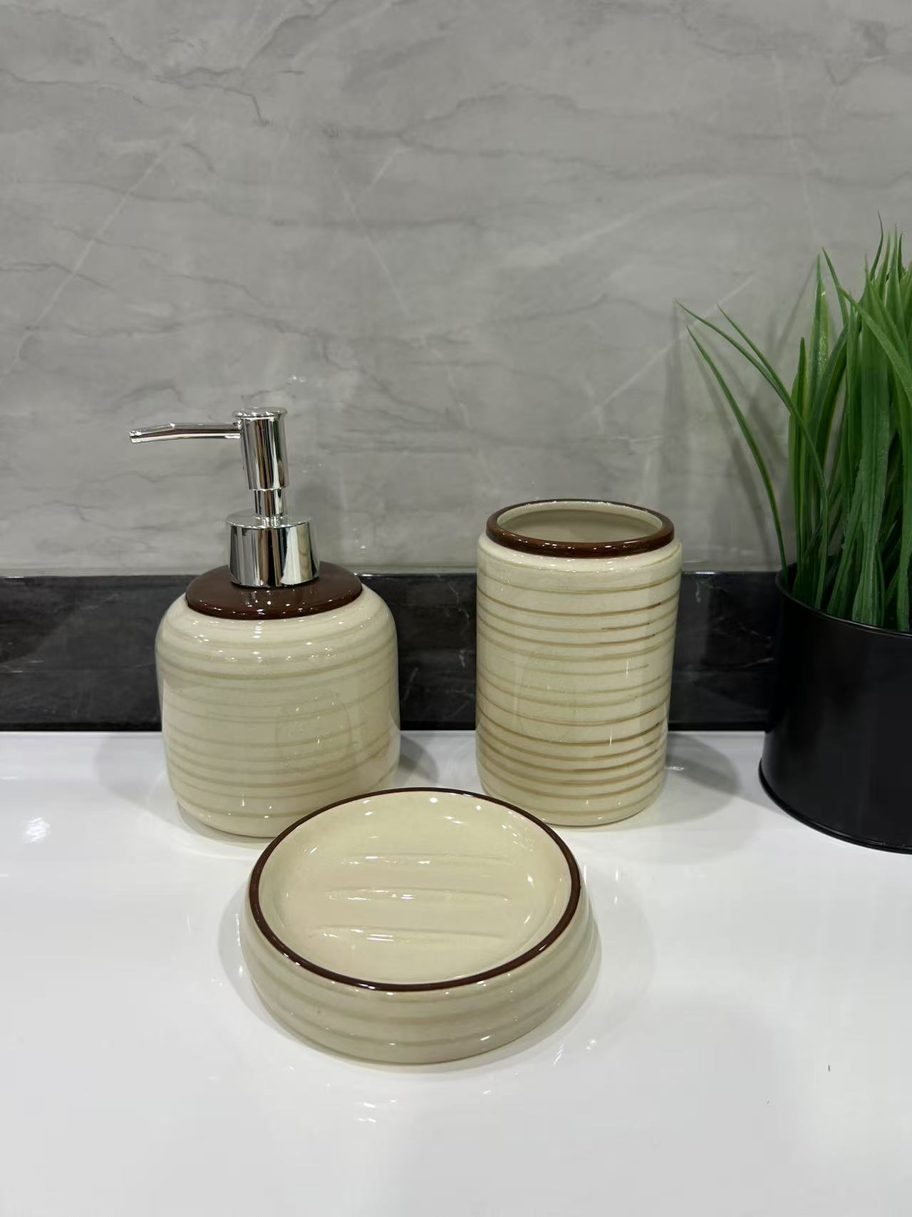 Keramički set DI-058